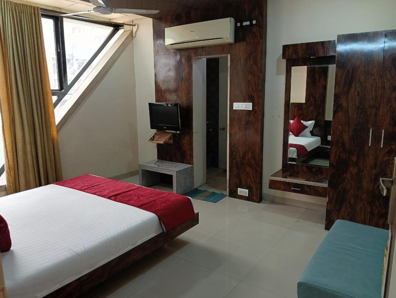 Hotel Tirupati Palace Ιντόρ Εξωτερικό φωτογραφία